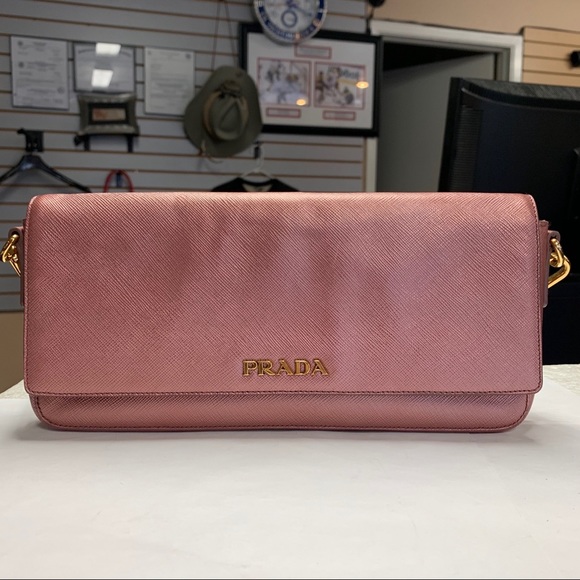 prada saffiano lux clutch